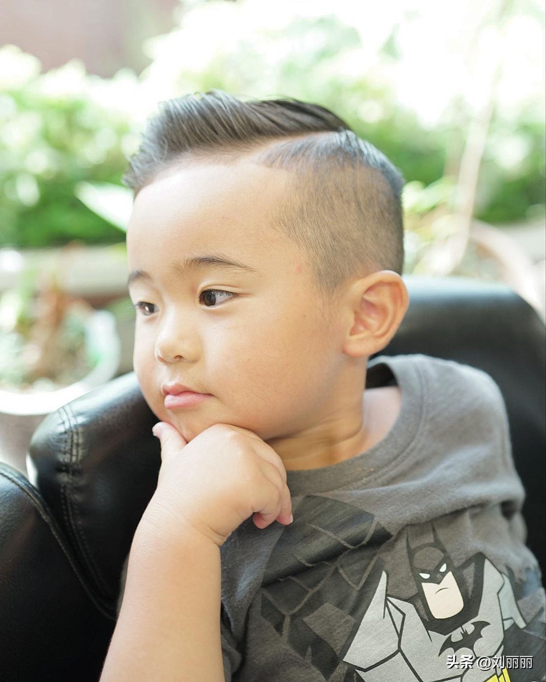 家庭理发帅气小男孩发型,小男孩帅气发型图片短发