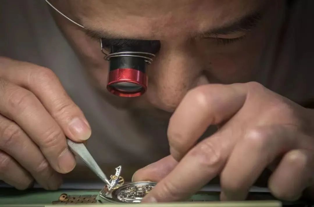 鍙よ秺浠婄鑻辨枃,鍙よ秺浠婄榫欒吘鍗庡