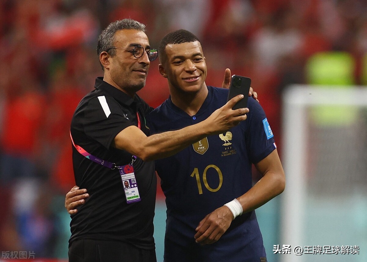 三太子姆巴佩，梅西优雅散步帝，曼联老爵爷一点两面犹如盲人摸象