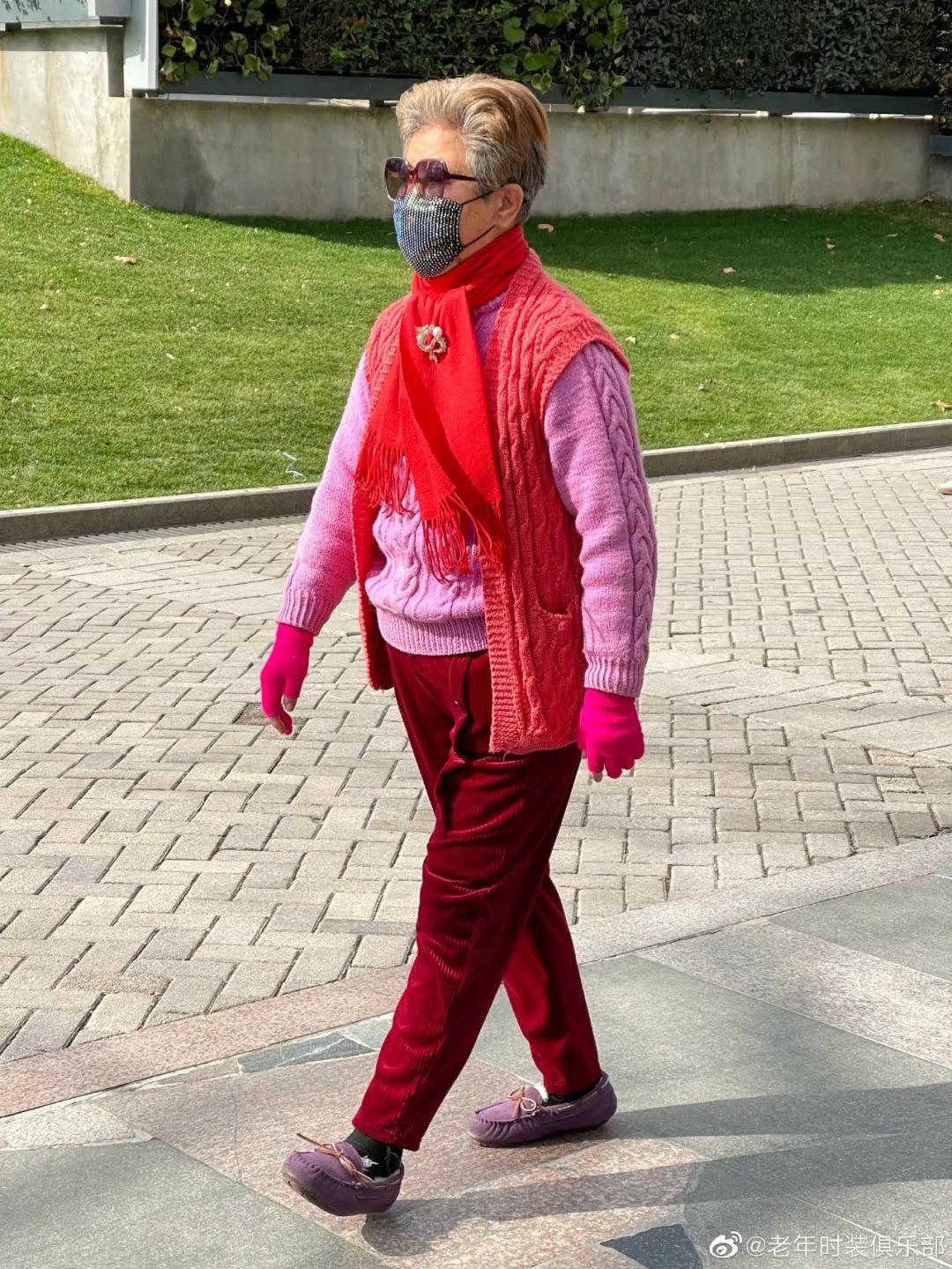 抖音里不敢点赞的女明星,上海最显年轻的网红