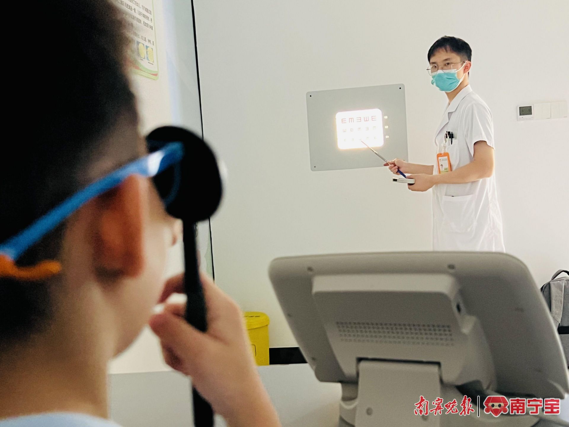 孩子用眼过度怎么保护眼睛疲劳,避免过度用眼关注孩子视力发育