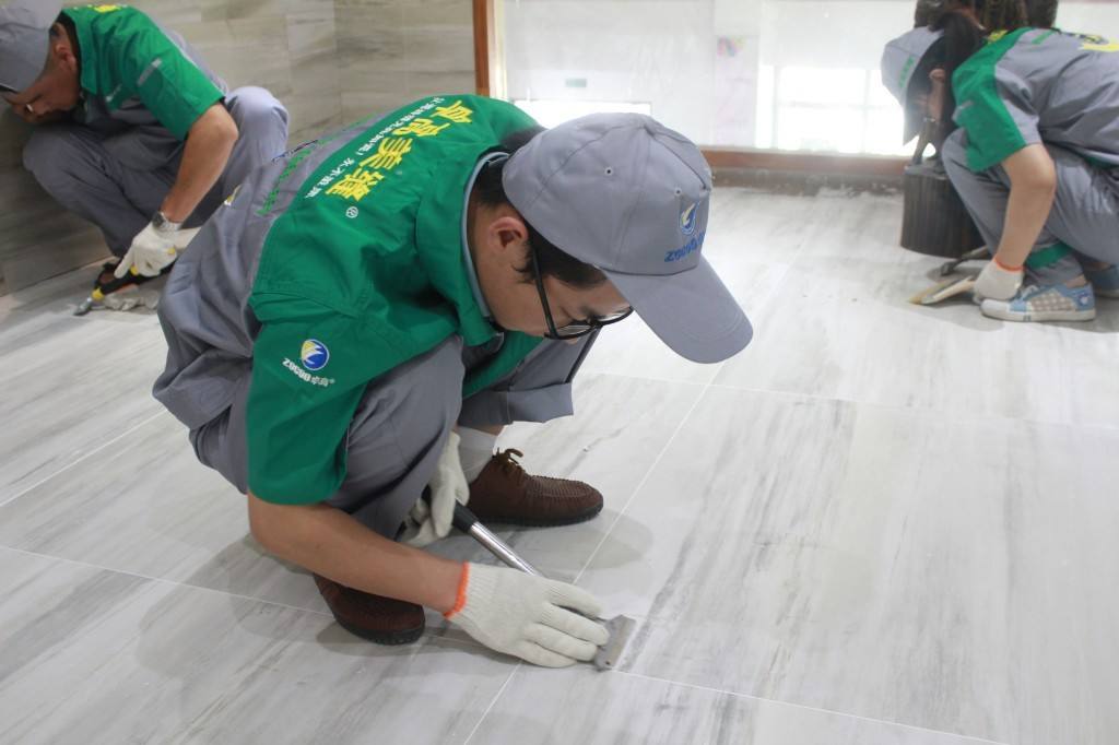 怎样快速清除美缝余料,妙招清理美缝胶