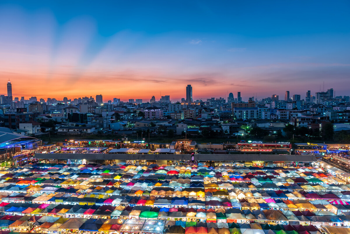 去泰国旅游多少钱跟团旅游合适,到泰国旅游要多少钱旅游团