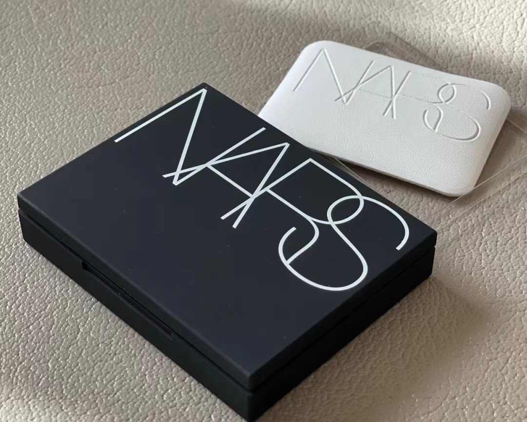 素颜白开水妆容教程,怎么打造清透的妆容