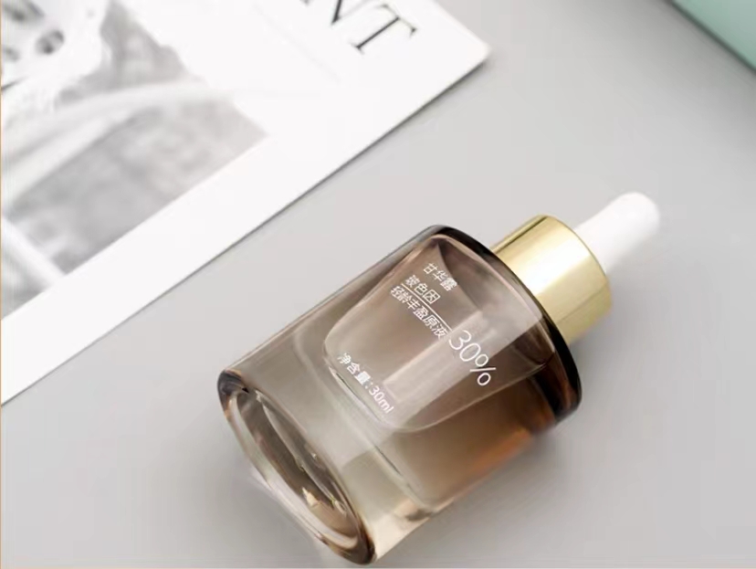 香港冻龄女神,香港冻龄女星出席活动谈保养