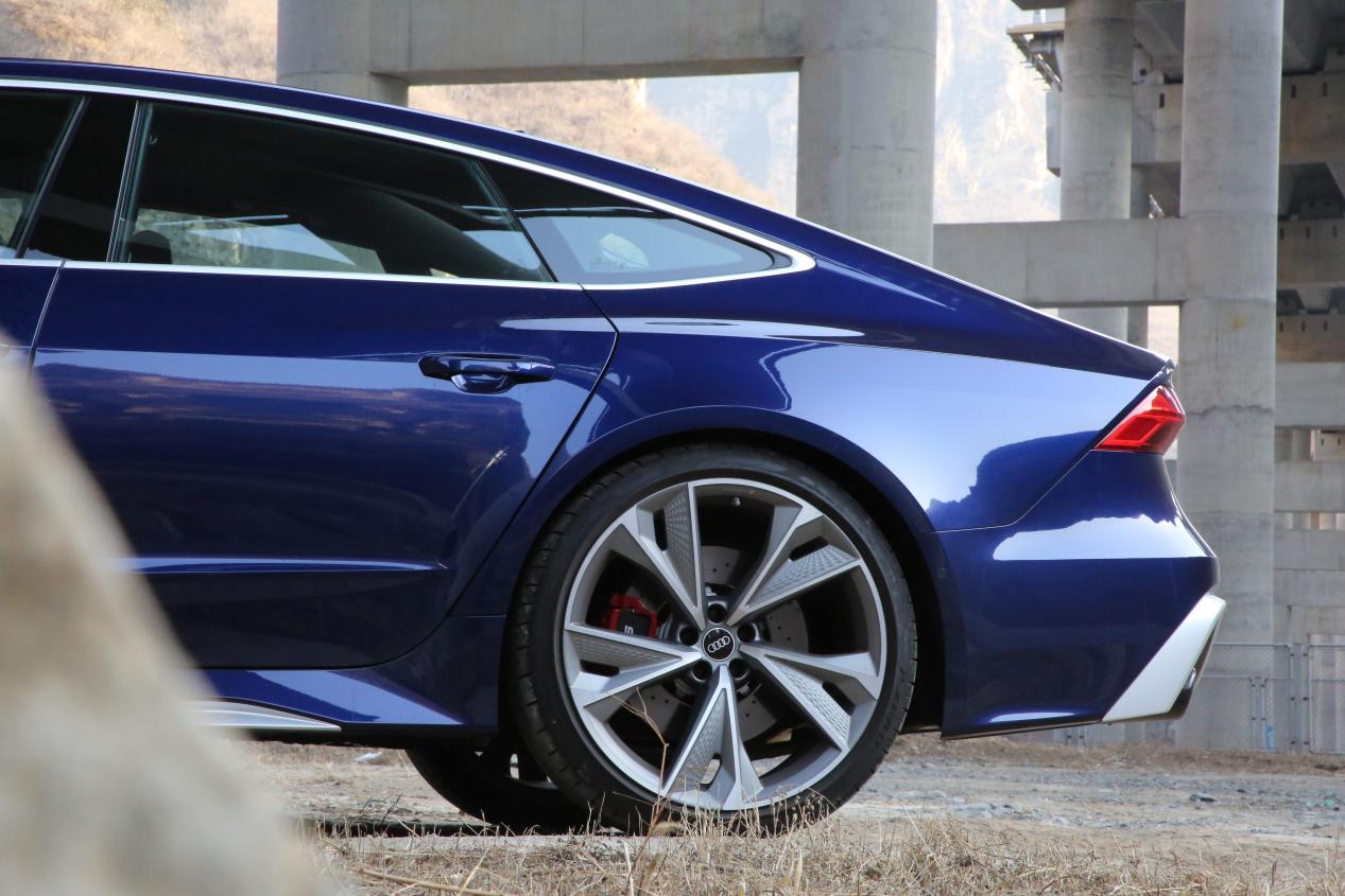 奥迪rs7高端大气是成功男士的首选,新款奥迪rs7sportback