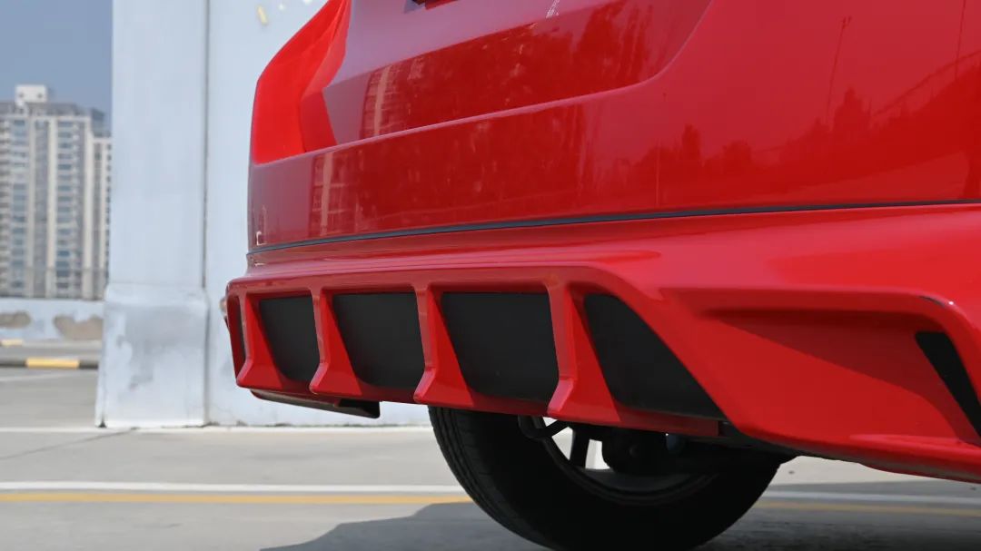 四代飞度大尾翼,新款飞度尾翼