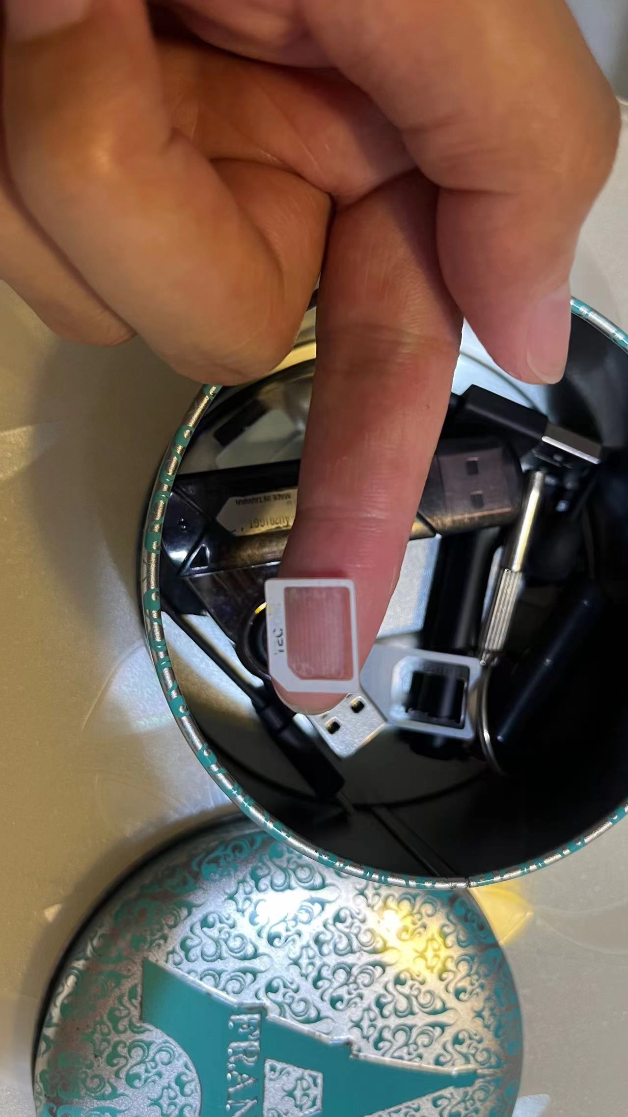 心血来潮，把玩把玩一代神机iPhone4