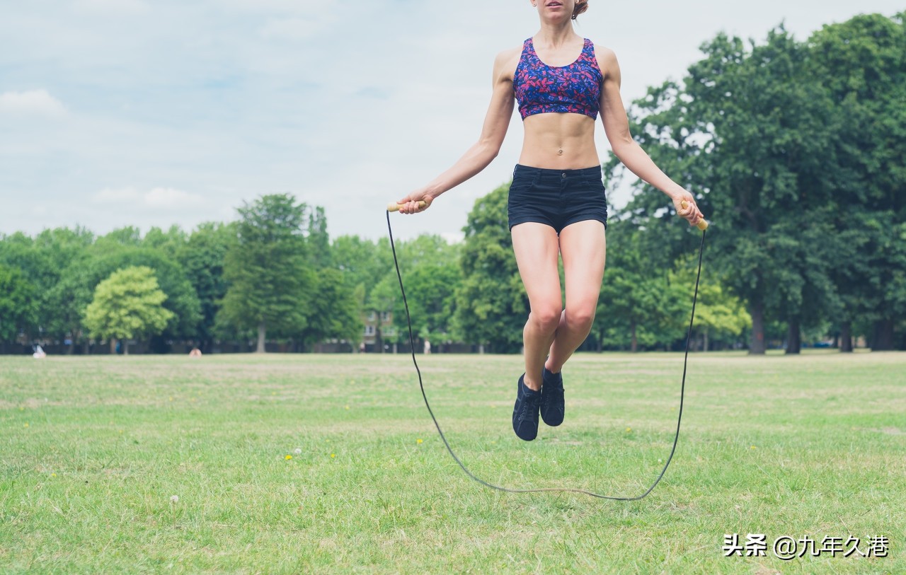 坚持跳绳的八大好处,每天跳绳1000个对身体有什么好处