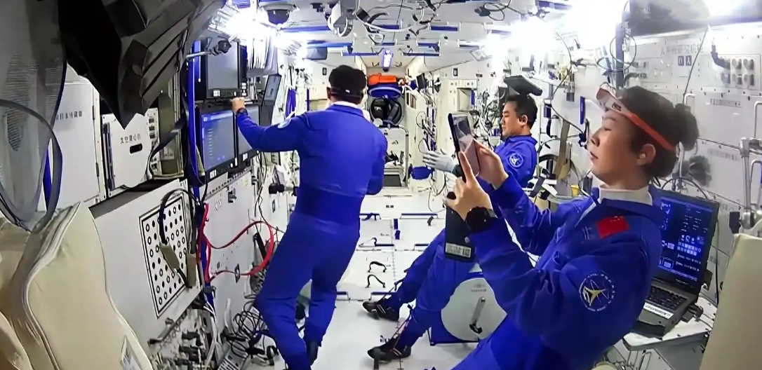 空间站为什么只离地面400公里,空间站为什么不离地球1000公里