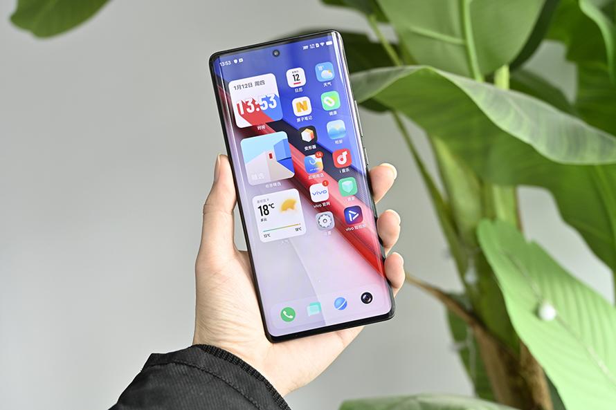 买手机买哪一款比较合适呢,现在买手机哪一款比较实用一点