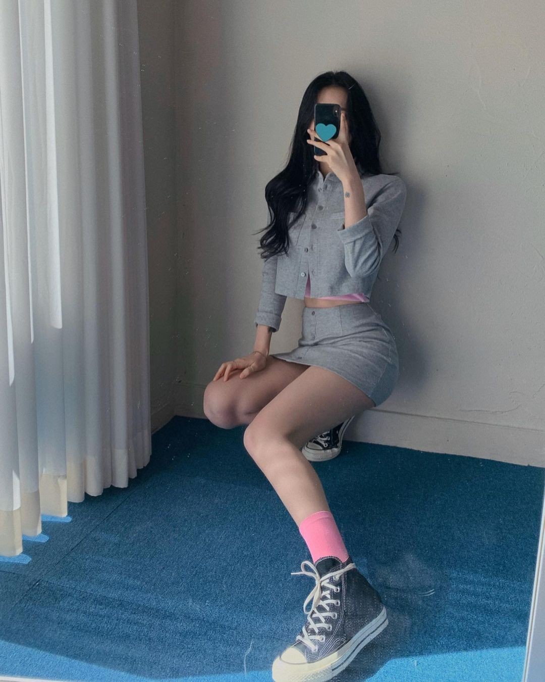 还在担心不知道怎么穿搭衣服,露肚脐t恤适合什么身材穿