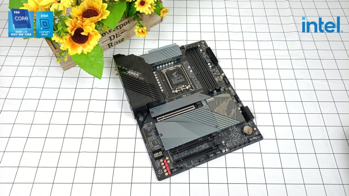 显卡价格还是没降,显卡价格不降