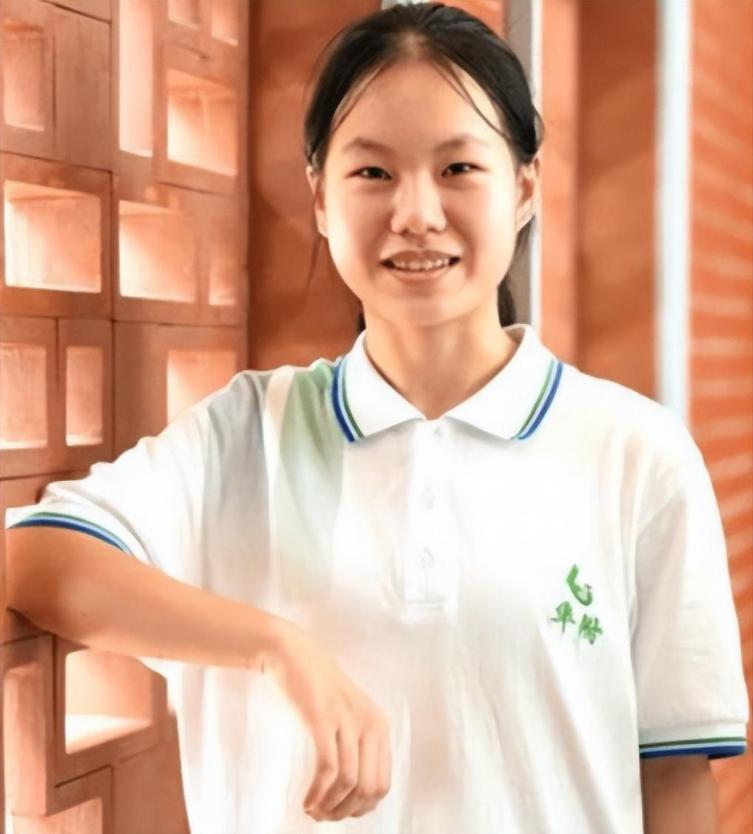 广东高考女孩不考北大清华,16岁女孩口出豪言懒得考北大清华