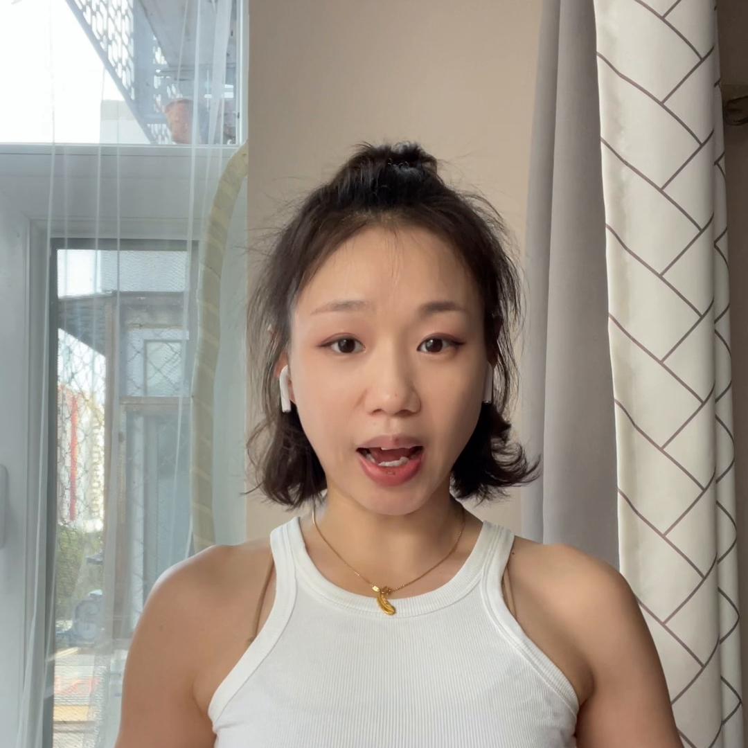 一个动作改善圆肩俯身,简单方便肱骨前移改善训练动作