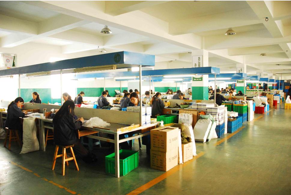 广西毒蛇女王是谁,广西毒蛇女王多少斤