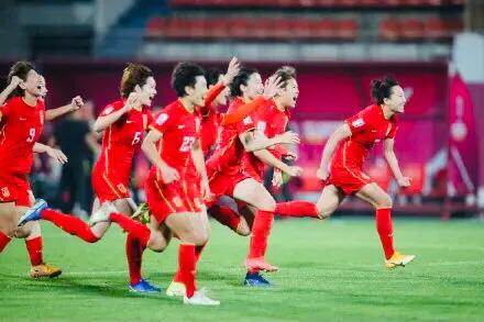 中国女足足球精神视频,水庆霞东亚杯让中国女足得到锻炼