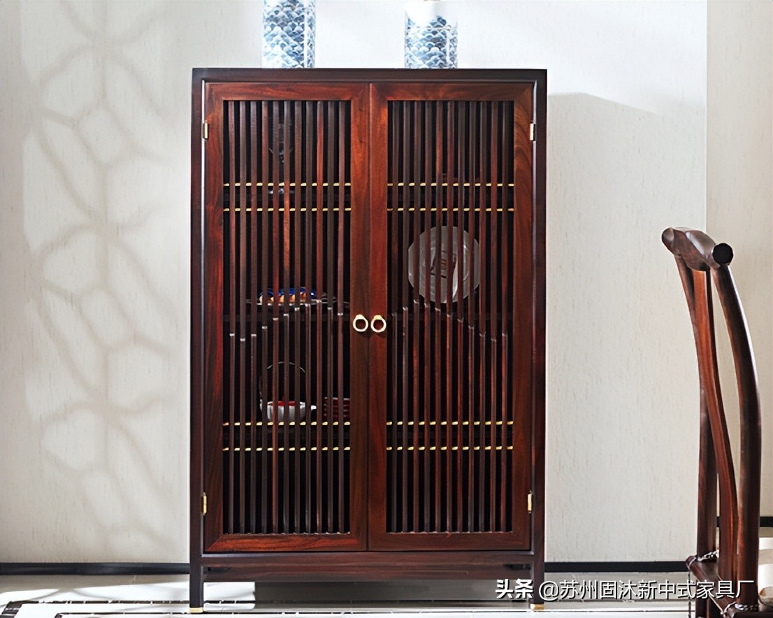 145平中式风格装修红木家具,145新中式三室二厅装修多少钱