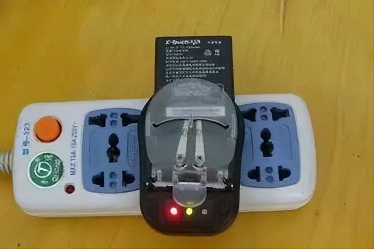 万能充发明者陈天晗现状如何了,发明万能充的陈天晗赚了多少钱