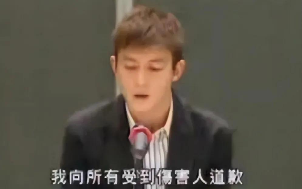 12岁交出自己，1400张不/雅照毁掉15位女星陈冠希的荒唐*艳猎**史！