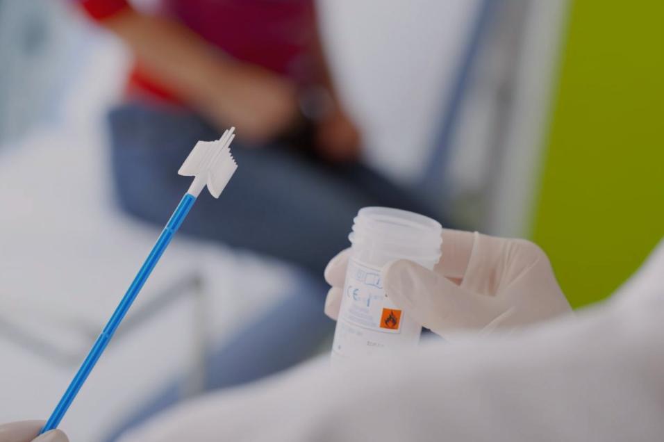 45岁女子感染HPV，3个月*处私**长满“痘痘”！下身4种异常别再轻视