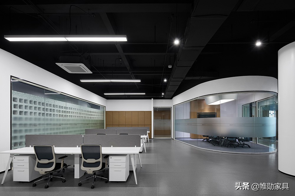 给自己的办公室添色彩,办公室的空间色彩