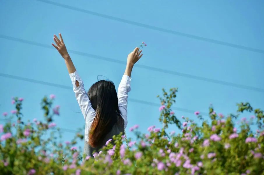 最新早安心语正能量短句,早安的问候语正能量句子励志图片