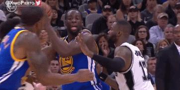 美媒评77大球星,美媒詹姆斯假摔