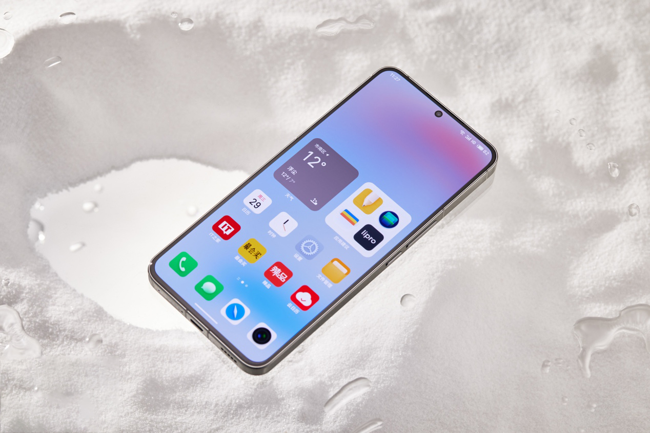 魅族20纯白屏幕发绿,魅族20白色12+256