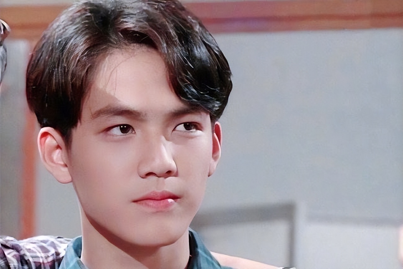 男扮女装最丑的十个男星,男扮女装惊艳的男星