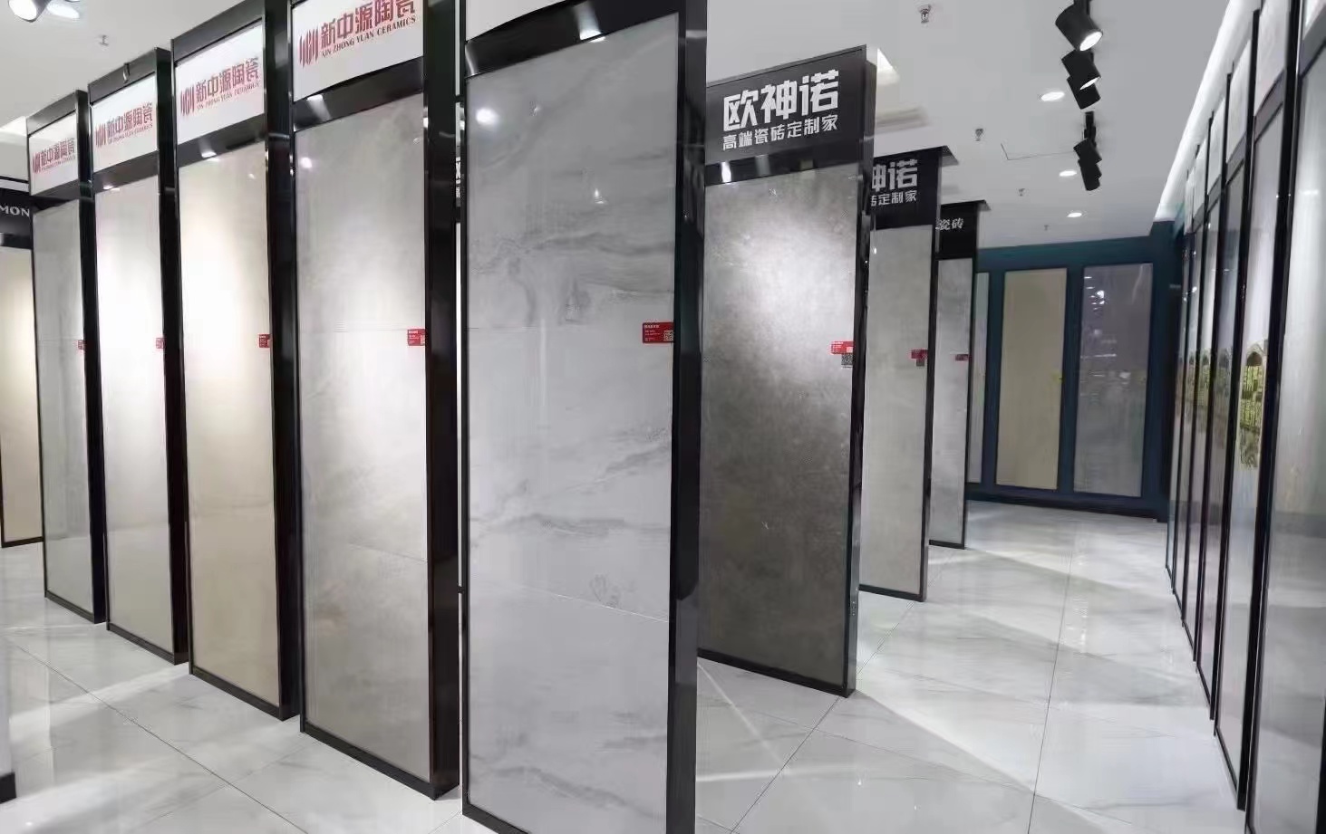 水磨石和抛釉砖哪个好,亮光水磨石抛釉砖优缺点