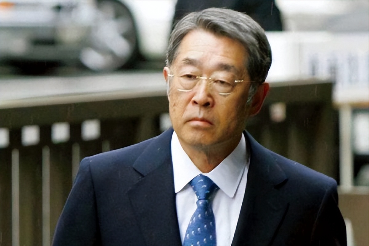 他当过6次世界首富,他曾当过3次中国首富