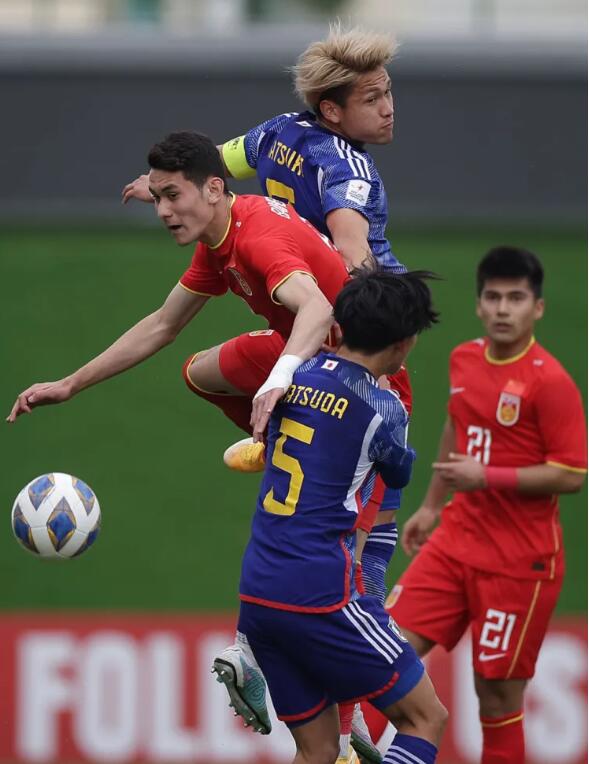 中国男足虽败犹荣？靠这帮千万富豪上场拼命，简直就是痴人说梦