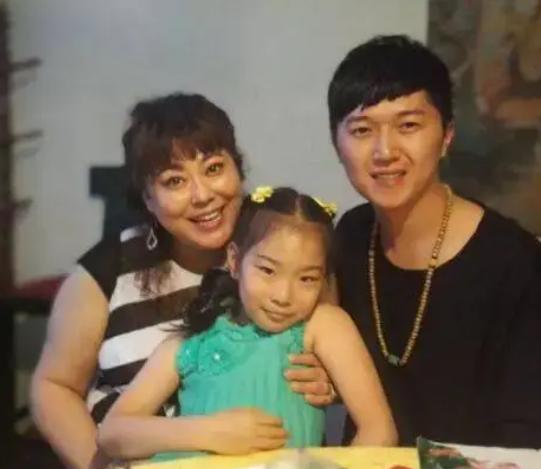 金婚演员李菁菁,金婚庄嫂著名演员李菁菁