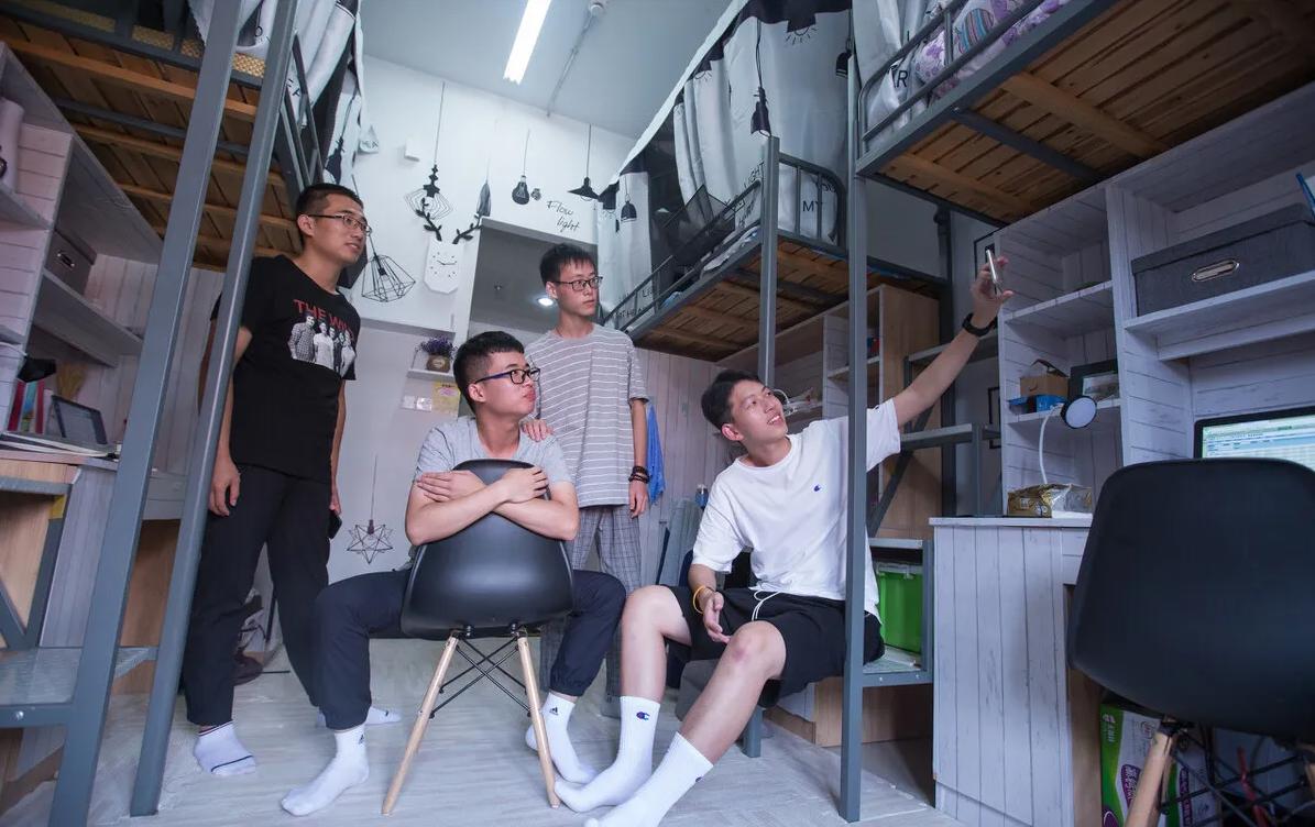 大学宿舍各不同，清北和耶鲁、哈佛不是一个级别，学生更想去清华