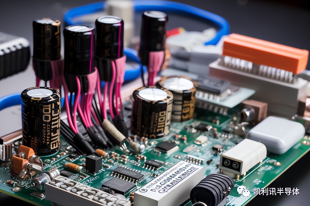 优化DC-DC转换器的控制和调制方法