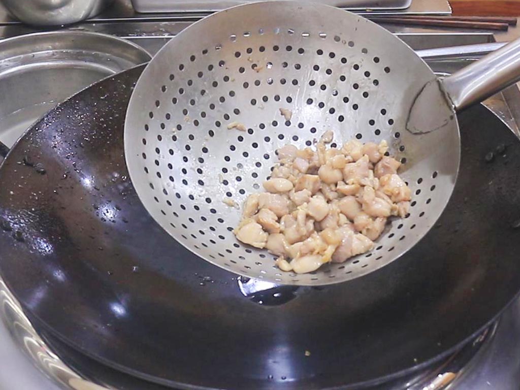 骨头汤虾皮不补钙真正补钙的食品,鸡蛋牛奶虾皮骨头汤补钙