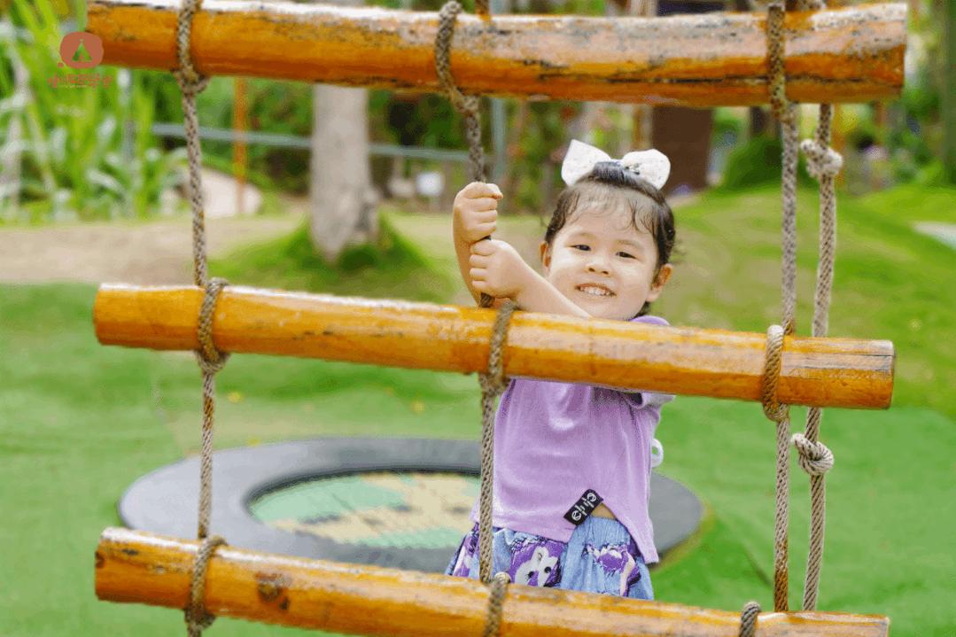 孩子上全托班的最佳年龄,幼儿刚上托班适合上什么课程