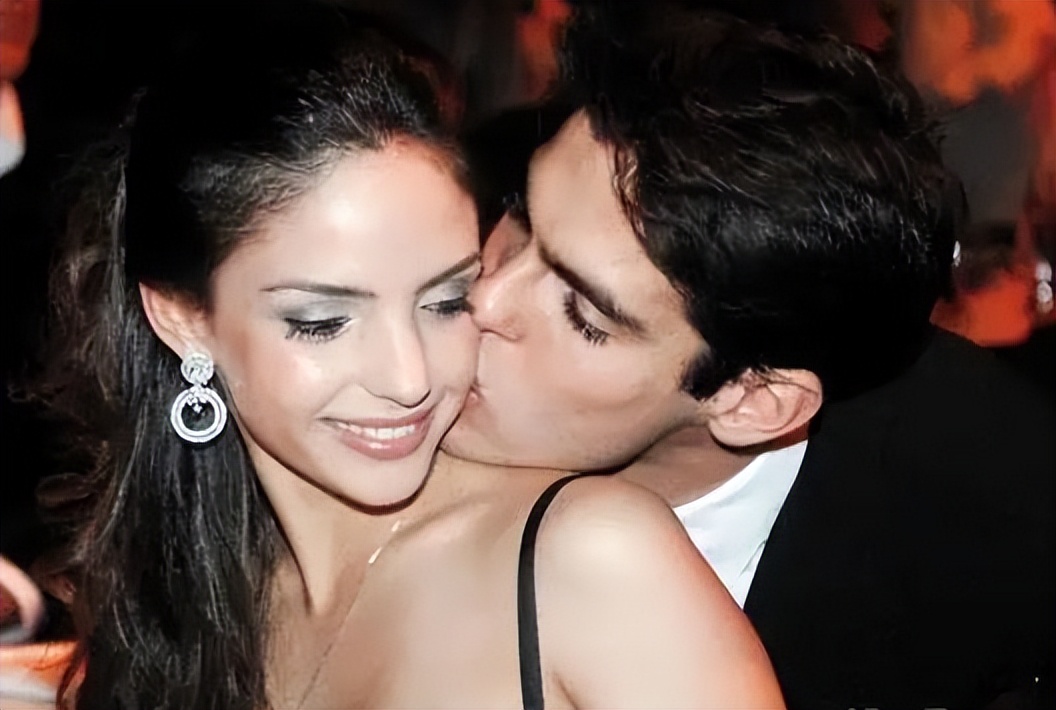 卡卡近照显老,卡卡和前妻卡洛琳结婚视频