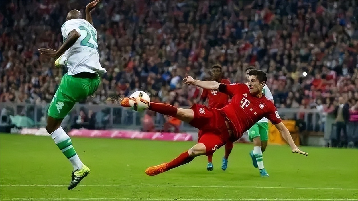 九五至尊莱万当年踢的哪个队,莱万的九五至尊是世界纪录吗