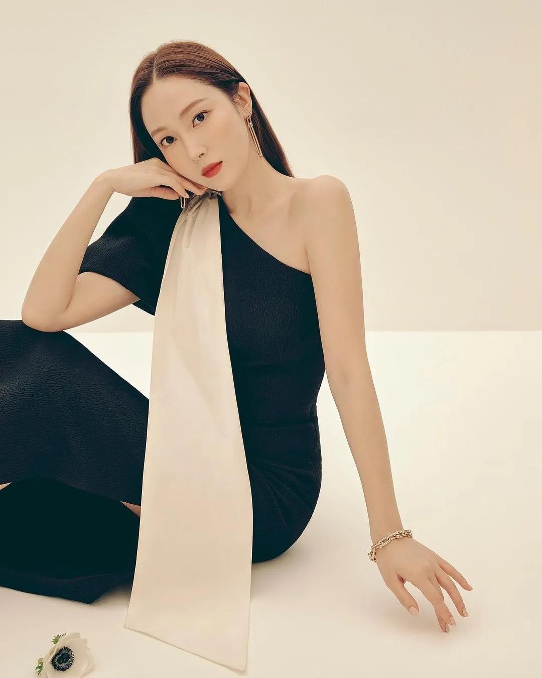 一定要让自己看起来很有钱的样子,让你的照片变得看起来很高级