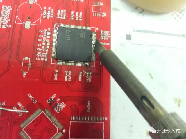 pcb元器件焊接方法,pcb贴片元器件手工焊接技巧及要点