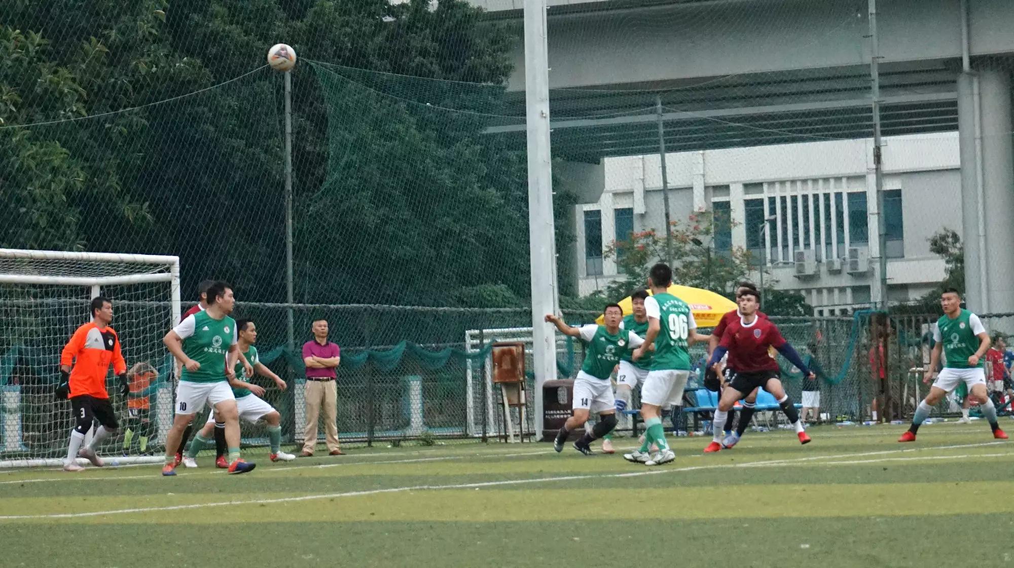 深圳业余足球比赛,深圳业余足球比赛每个球队的合影