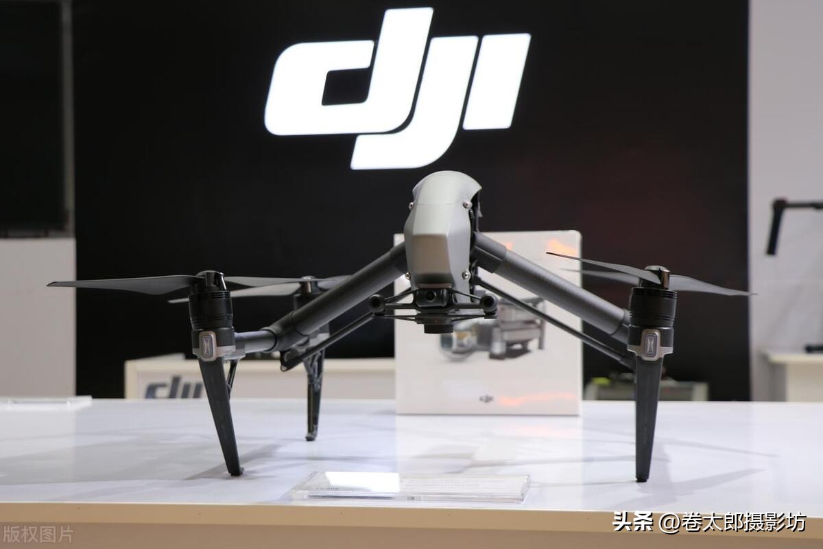 使用的摄影器材都是用哪个品牌,好点的摄影器材有哪些品牌