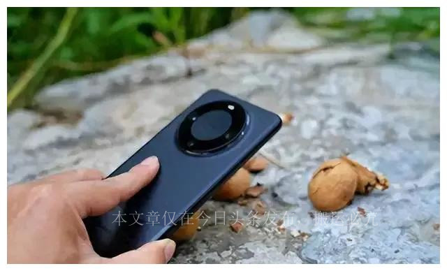 龙晶玻璃昆仑玻璃巨犀玻璃谁最硬,第二代昆仑玻璃和龙晶哪个好一点