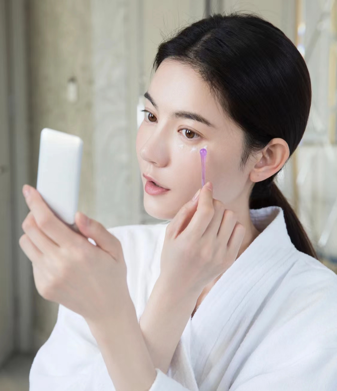 懂得护肤的女人越来越美丽,懂得护肤的女人最美