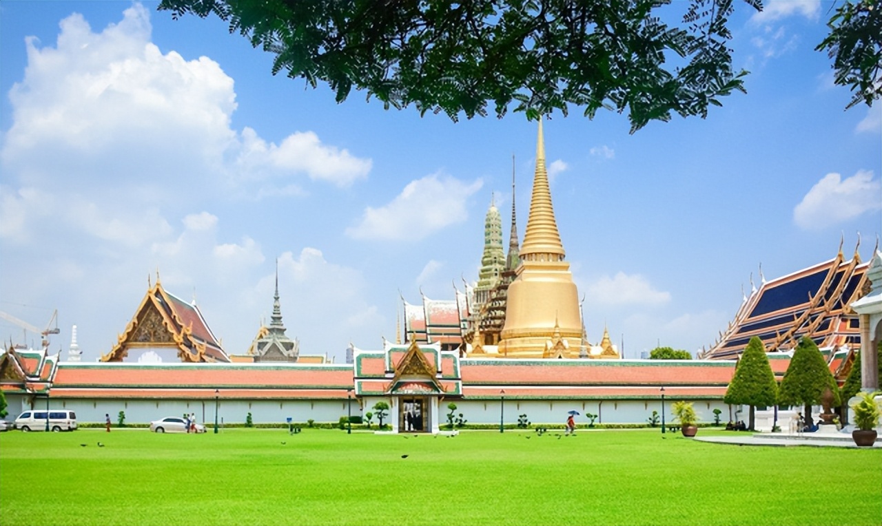 泰国人妖的“血泪史”，揭秘人妖背后的真正生活