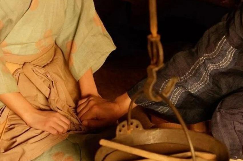 日本奇葩陋习“夜爬”，为了人口繁衍不择手段，上世纪才被废止