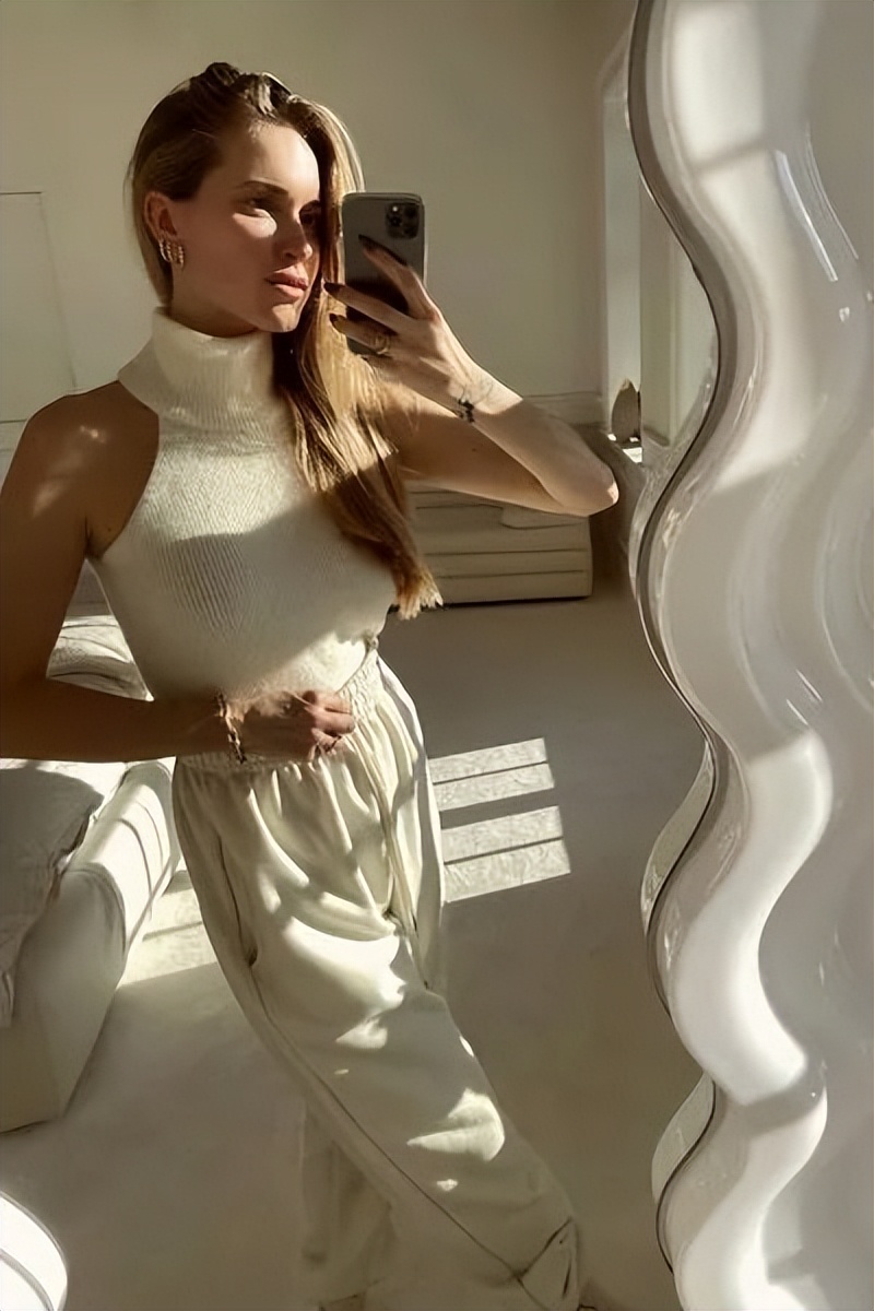 怎么学会穿搭色彩搭配技巧,穿搭怎么穿出高级感浅色系