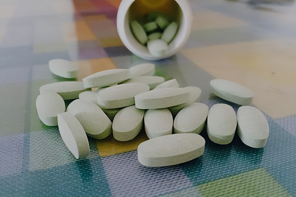 适当吃甲钴胺有什么好处？甲钴胺有没有副作用？早知早受益